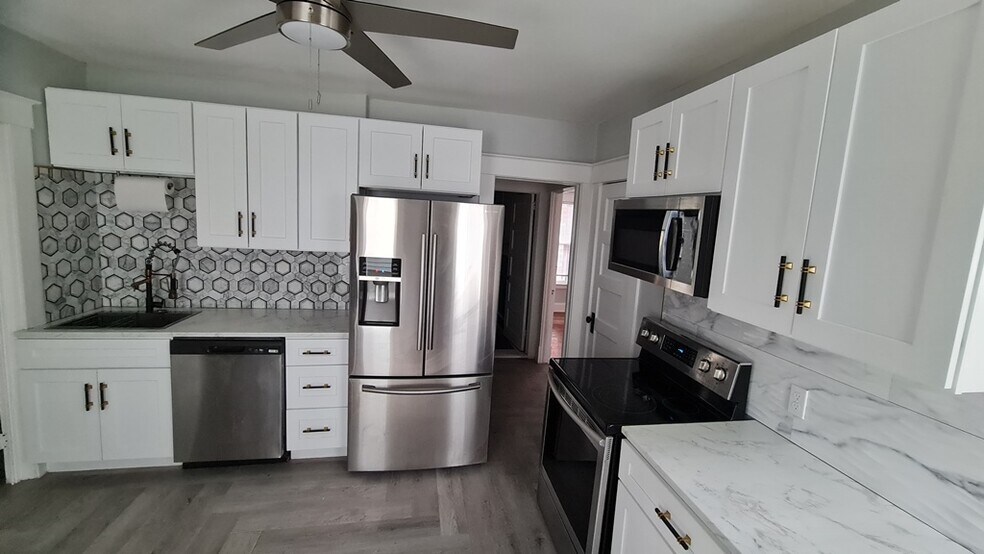 Building Photo - 363 Prospect Ave