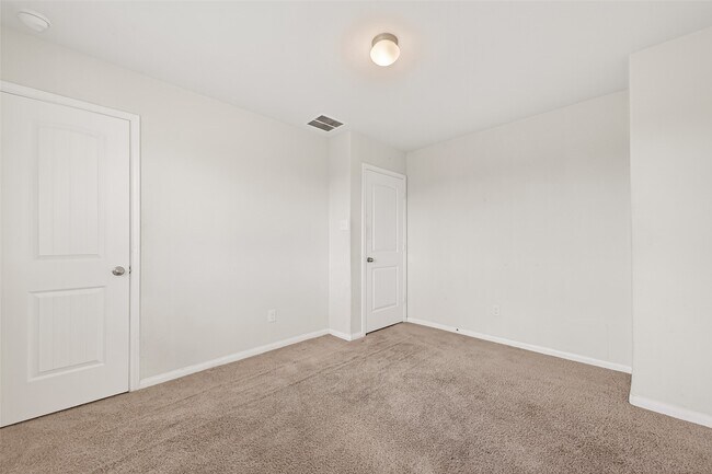 Building Photo - 17247 Quiet Song Ct