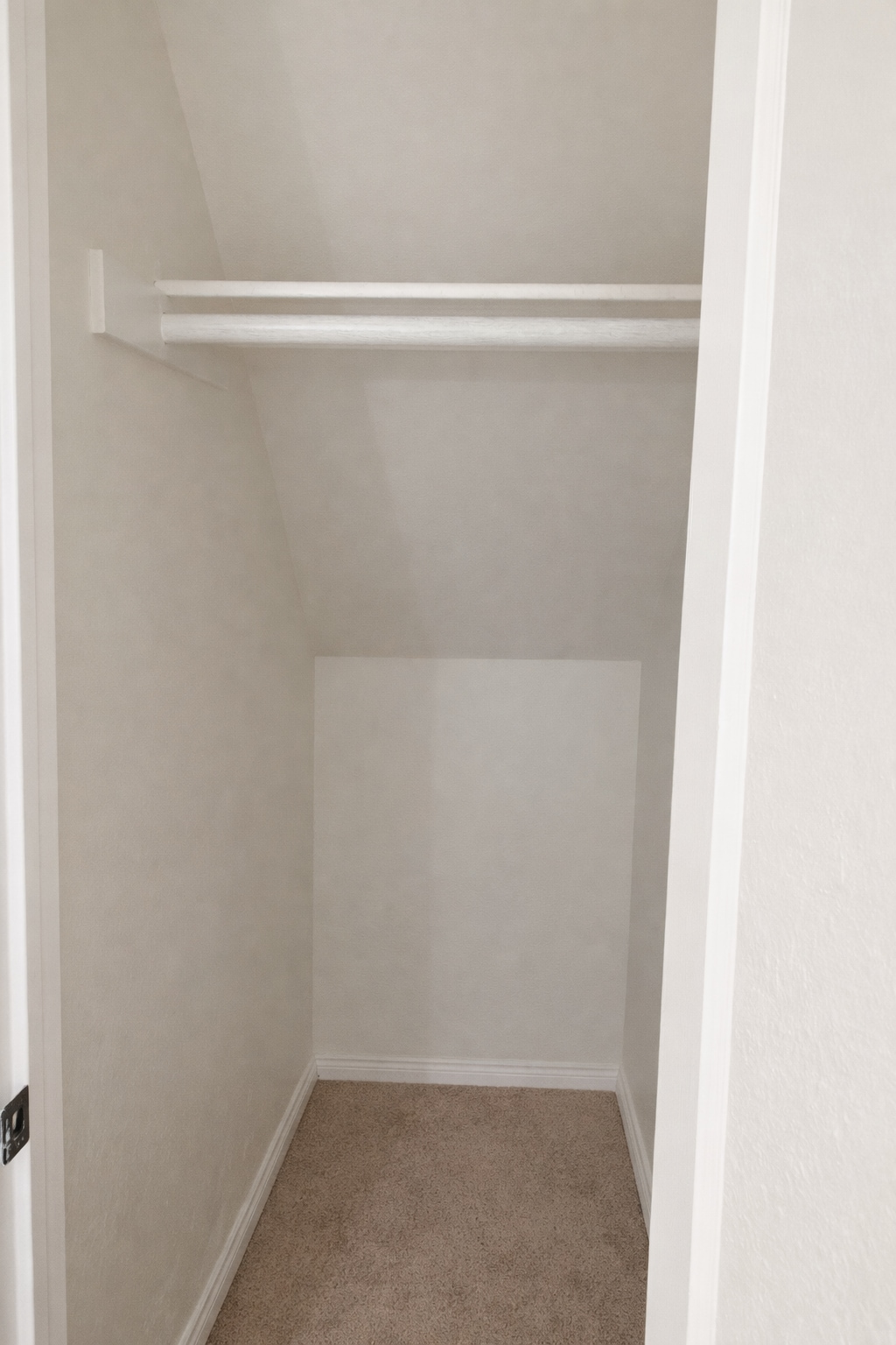 Building Photo - 7037 La Tijera Blvd