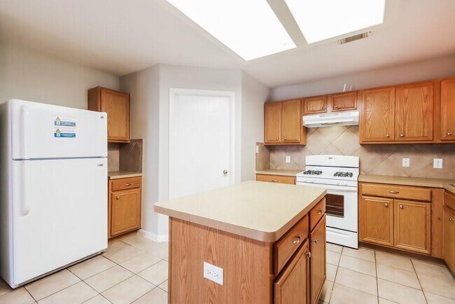 Building Photo - 5018 Jasmine Meadows Ln