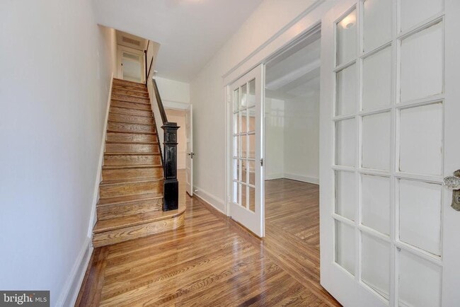 Primary Photo - 1321 Spring Rd NW