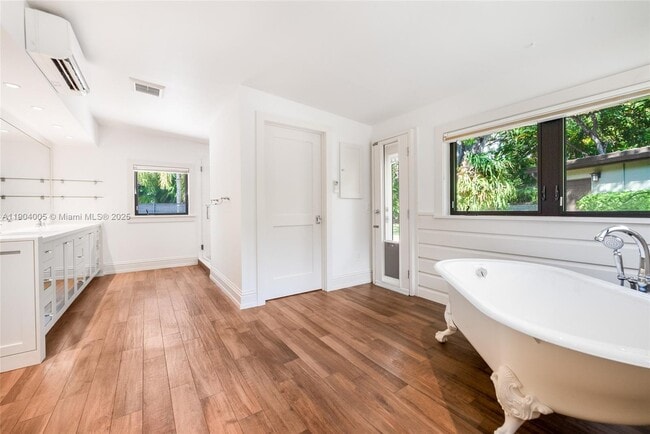 Building Photo - 7801 SW 128th St