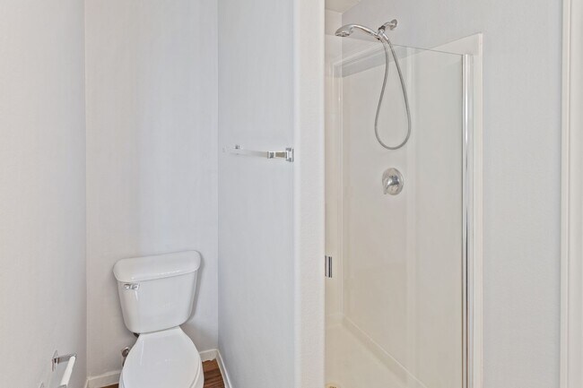 Building Photo - 3 Bath Southwest Cul de Sac Home