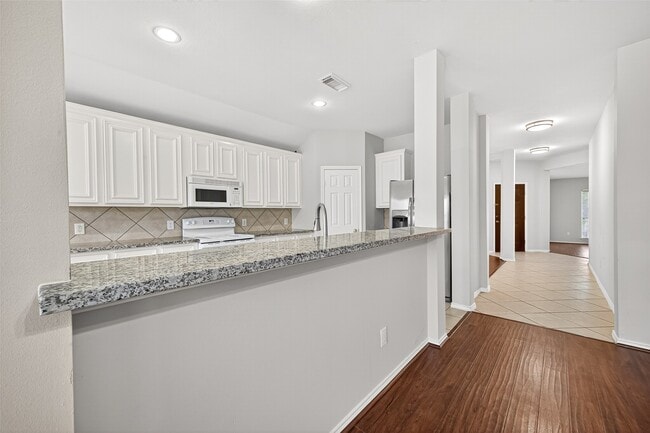 Building Photo - 6114 Barkermist Ln
