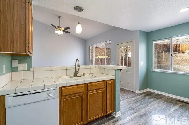 Building Photo - 3943 Regal Dr