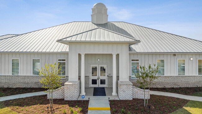 Building Photo - 6469 Bellavia Ln