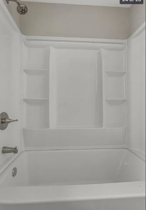 Building Photo - 1902 Meadow Dr