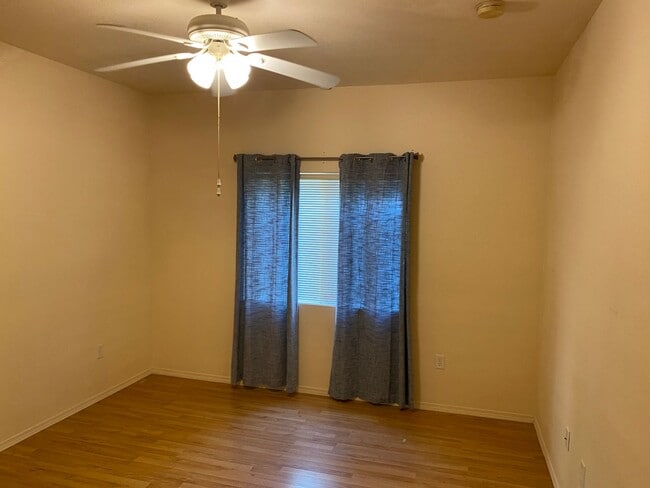 Building Photo - SE!!! Gated!! 2 Bedroom 1st Floor with Bal...