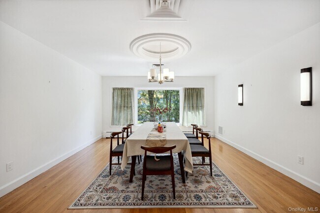 Building Photo - 28 Paddington Rd
