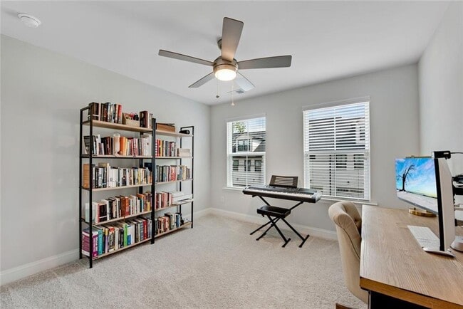 Building Photo - 400 Renwood Trl