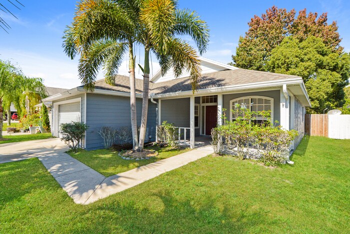 Building Photo - 2041 Donegan Pl