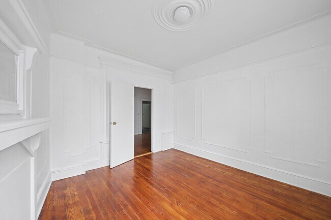 Building Photo - 122A Baldwin Ave