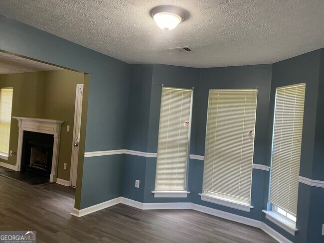 Building Photo - 6190 Glacier Run