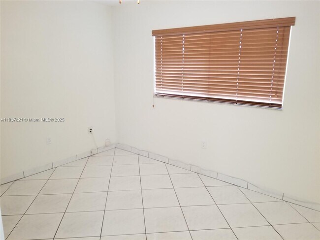 Building Photo - 8851 NW 119th St