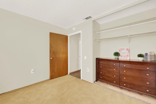 Building Photo - 162 Isle Royale Cir