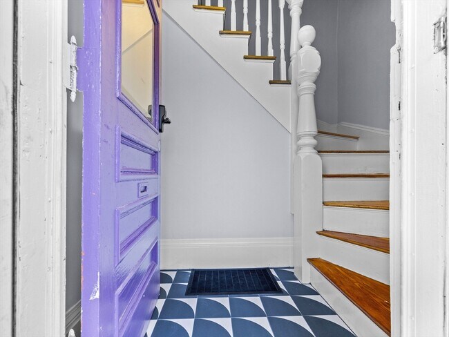 Building Photo - 39 Hancock St