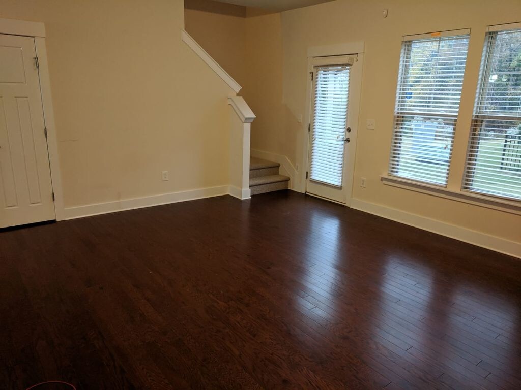 Building Photo - 214 Brier Crossings Loop
