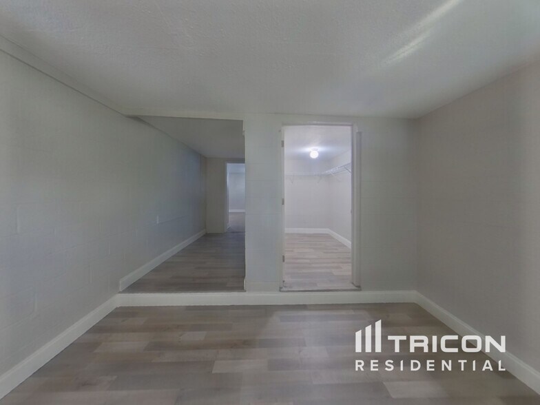 Building Photo - 14402 13th St