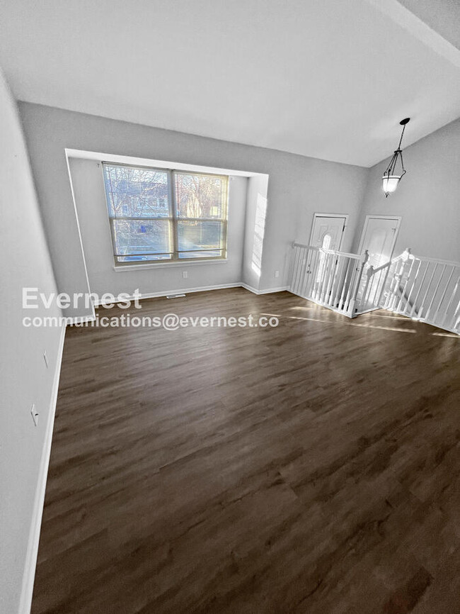 Building Photo - 13033 S Cardiff St