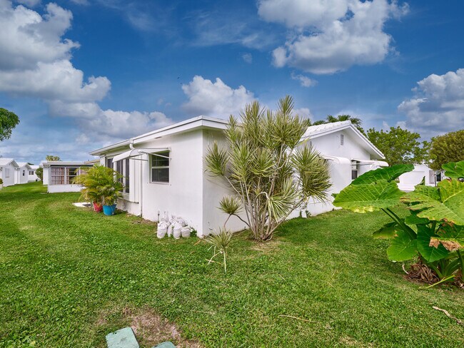 Building Photo - 519 SW 18th St