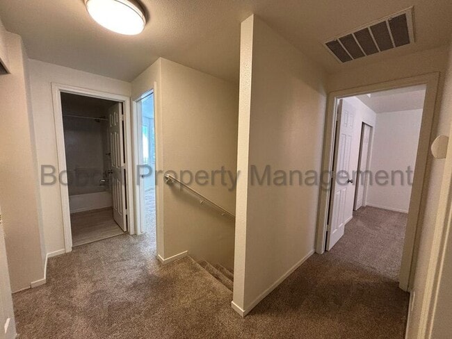 Building Photo - 3958 Village Dr