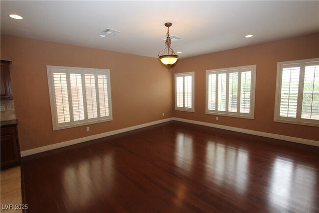 Building Photo - 9528 Victory Garden Ave