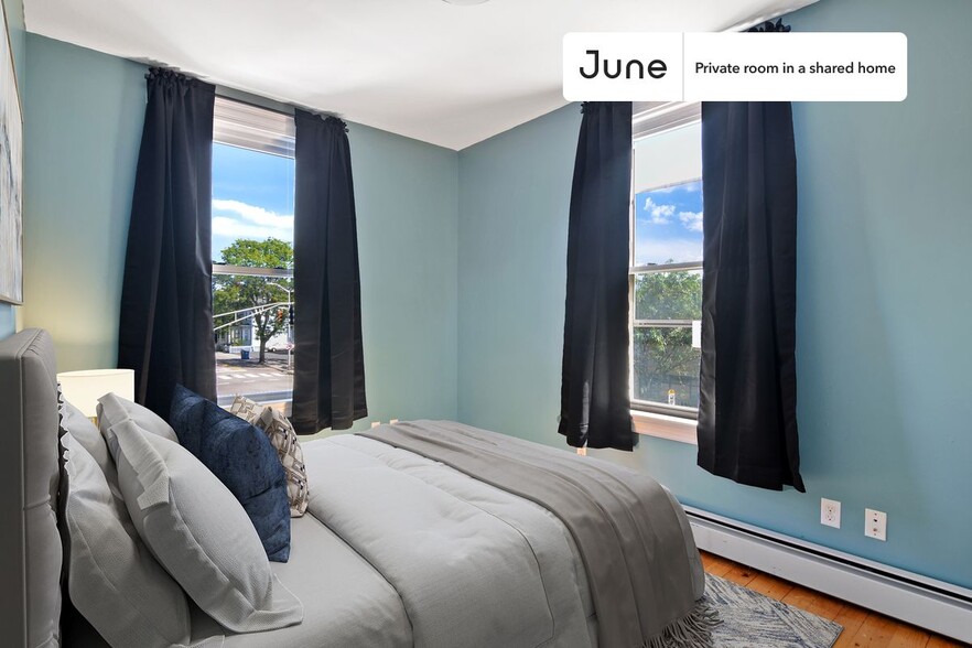 Primary Photo - Private bedroom in 4 bed/2 bath Home