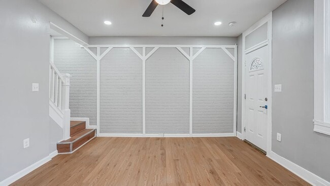 Building Photo - 3224 Kenyon Ave