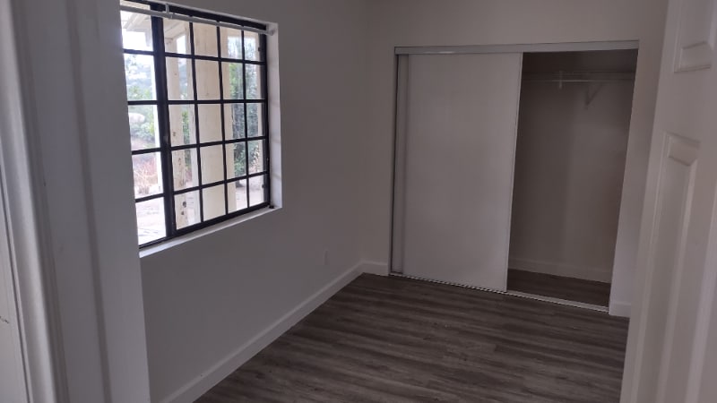 Building Photo - 18988 Via Pamela