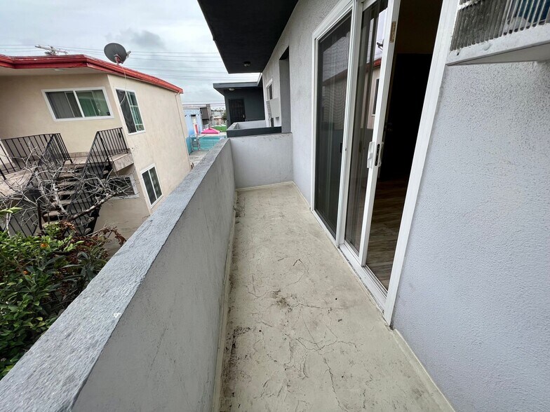 Building Photo - 12236 Pacific Ave