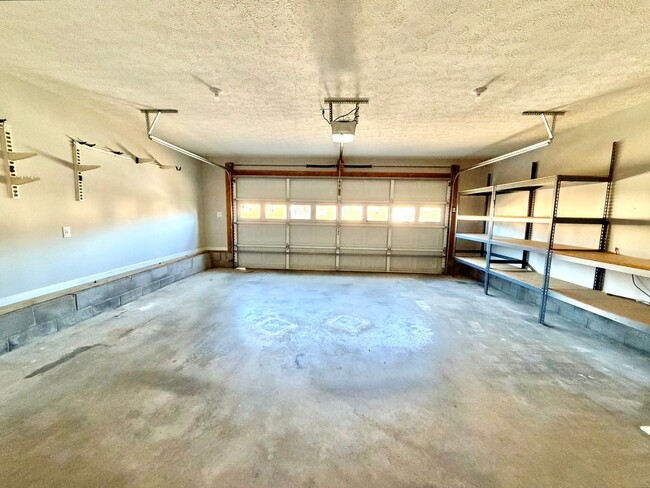 Building Photo - 1636 Cedar Springs Cir