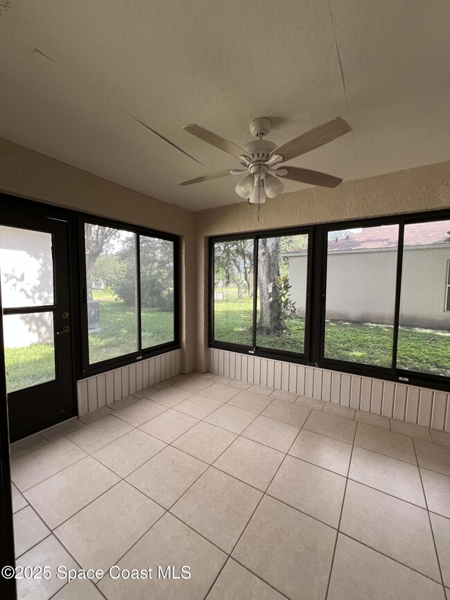Building Photo - 2540 Alicia Ln