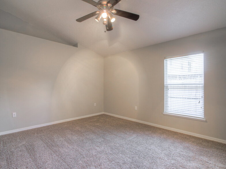 Building Photo - 1143 Biltsdale Ct