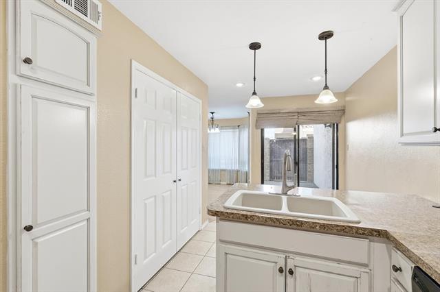 Building Photo - 505 Ranch Trail