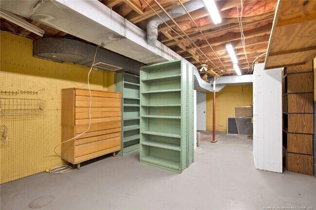 Building Photo - 301 Fairfield Rd