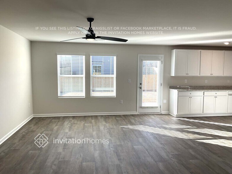 Building Photo - 240 Green Pasture Rd