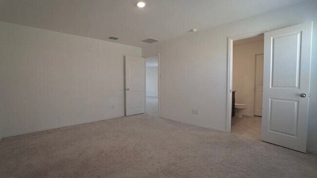 Building Photo - 3702 Haydon Hl Rd