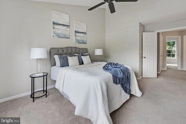 Building Photo - 4888 Ebb Tide Ct