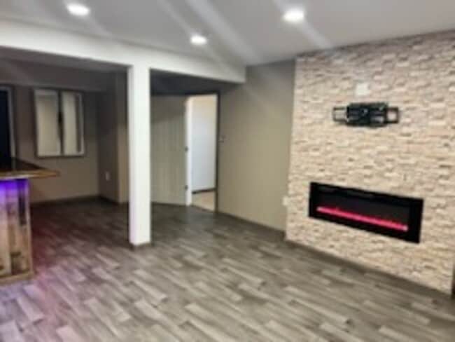 Building Photo - 1309 8th St NW