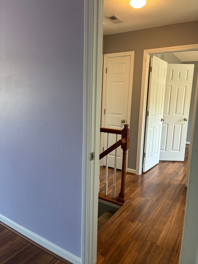 Building Photo - **ELIZABETHTOWN INDEPENDENT SCHOOL DISTRICT**