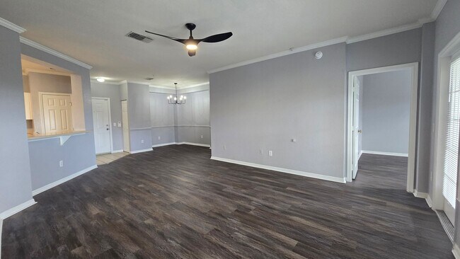 Building Photo - Mosaic At Millenia A Condo