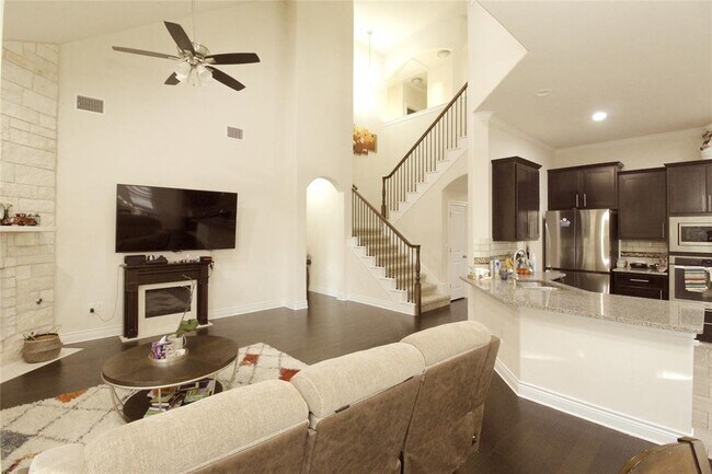 Building Photo - 15100 Iveans Way