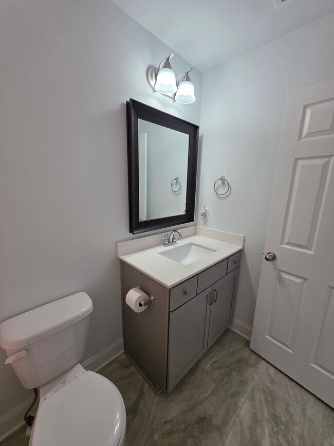 Building Photo - 3-Bedroom Townhome with Bonus Room & Resort-Style Amenities -No Pets