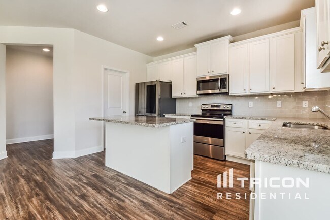 Building Photo - 4153 Bella View Dr