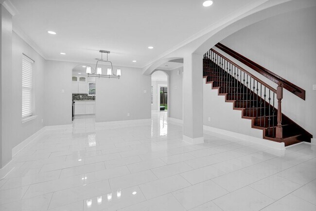 Building Photo - 405 Mystic Trail Loop