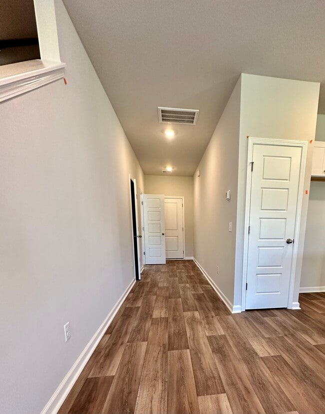 Building Photo - 8710 Silver Perch Ln