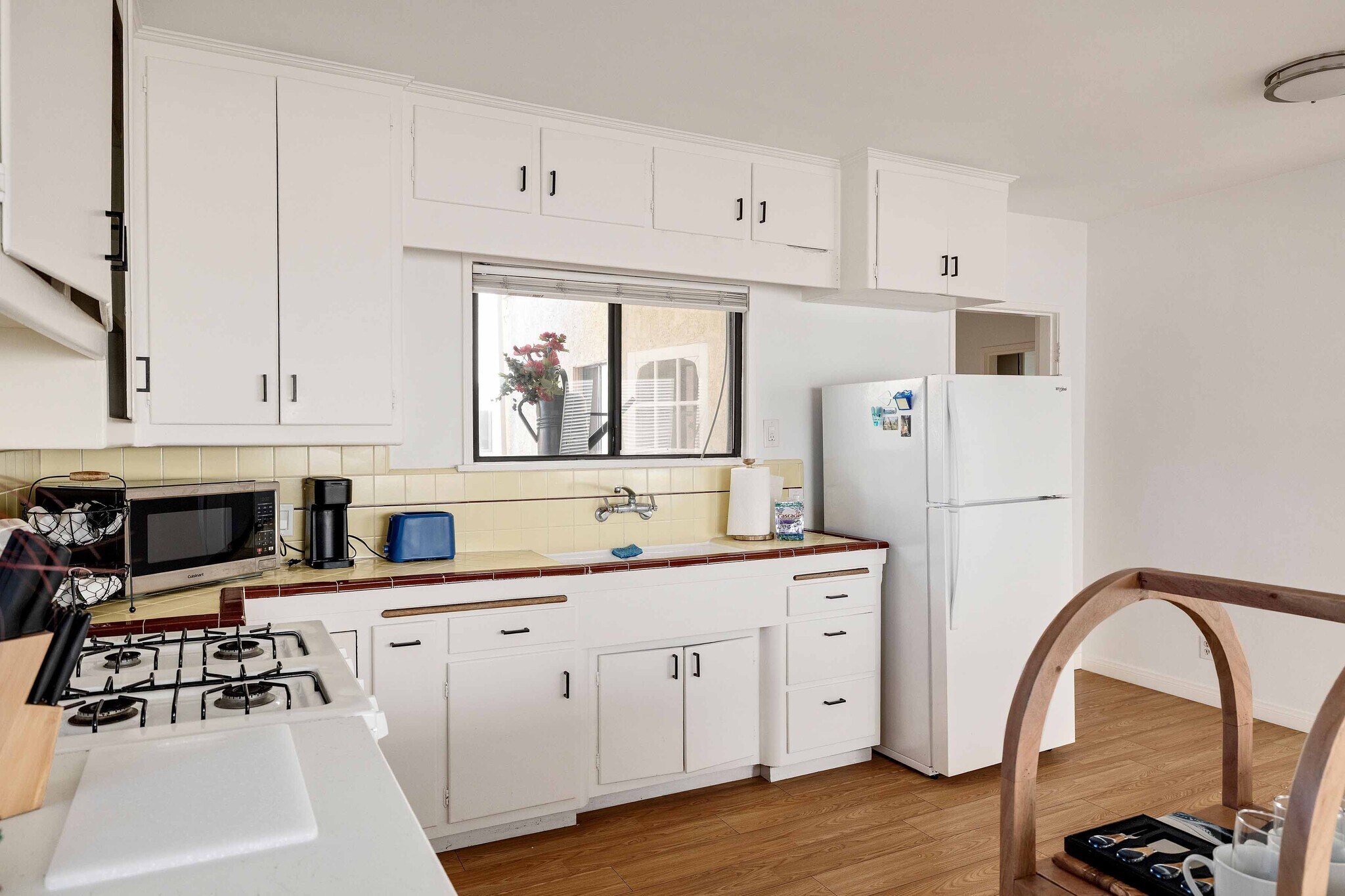 Building Photo - 1634 Bayview Dr