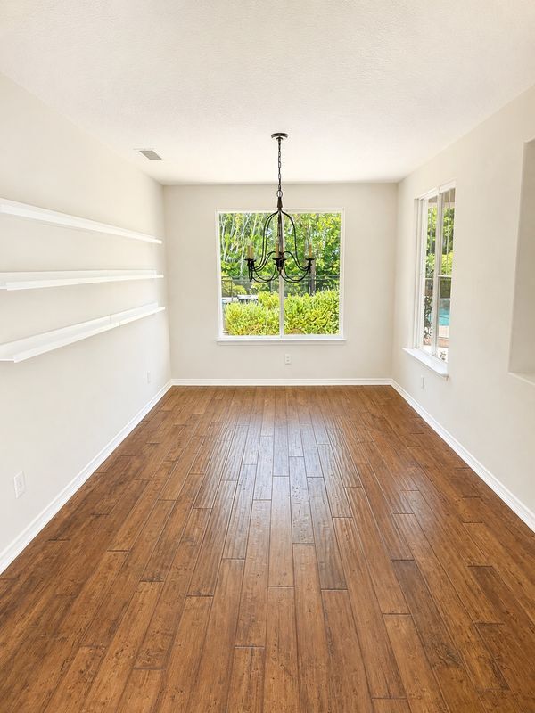 Building Photo - 250 Napa Ct