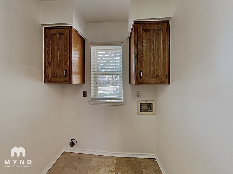 Building Photo - 1607 Boardwalk Ct