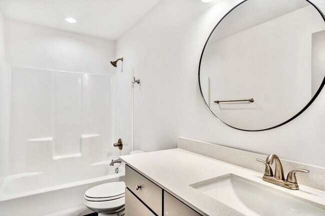 Building Photo - Sign a Lease By the End of July and Receive One Month of FREE Rent! Luxury 3 Bedroom 2.5 Bath Tow...